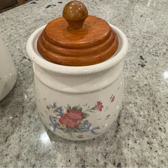 Vintage Floral Ceramic Canister Set with Wooden Lids pink flowers blue bows - Picture 2 of 10
